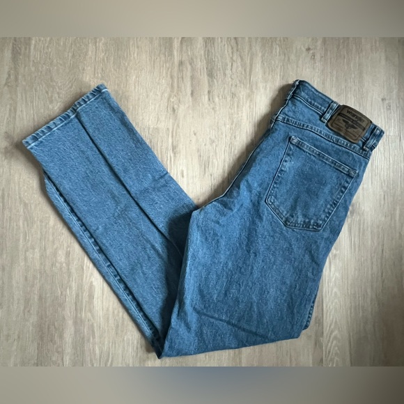 Wrangler Other - Wrangler Men's Straight Blue Jeans comforter flex waist 34x34 light wash utility